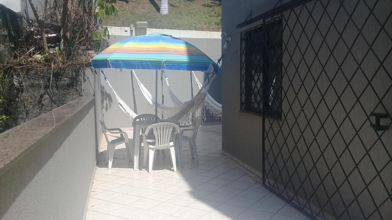 Apartamento De 2 Domitorios E 1 Garagem No Centro De Bombinhas 50 Metros Da Praia Na Avenida Principal Proximo Ao Shopping Punta Blu Esterno foto